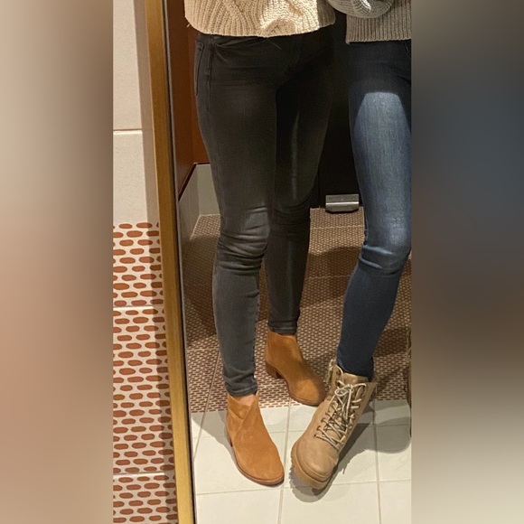 Frame Ali High-Rise Skinny Jeans in Gray - Sz. 25 - Picture 6 of 6